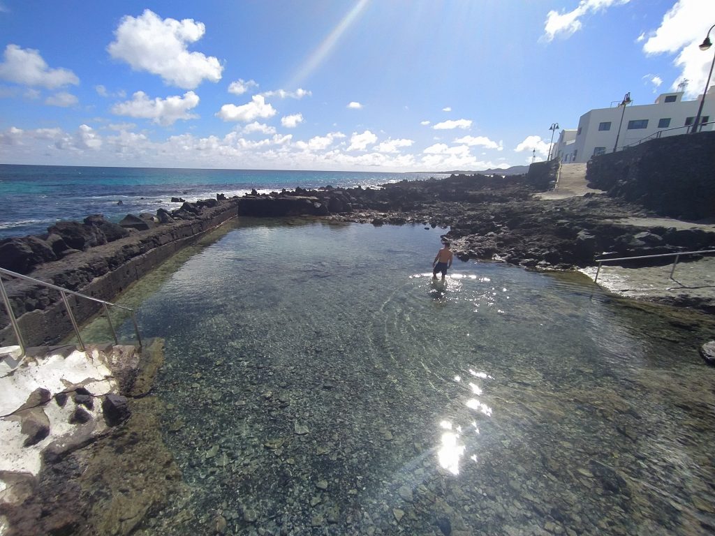 Piscinas naturales de Punta Mujeres, las mejores playas de Lanzarote