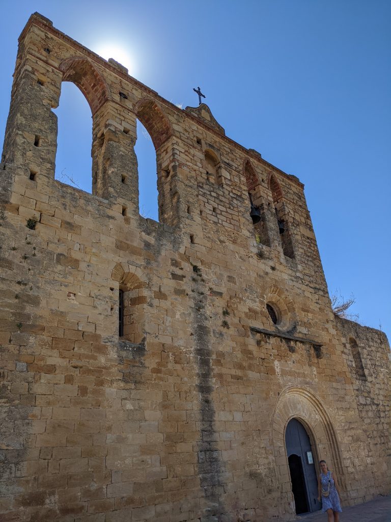 Iglesia de Sant Esteve, Peratallada, LOS PUEBLOS MÁS BONITOS DE LA COSTA BRAVA