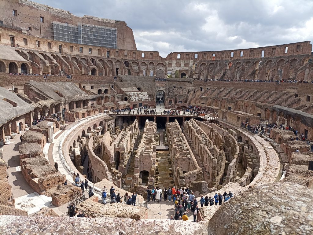 Interior del Coliseo, qué ver en Roma en 4 días