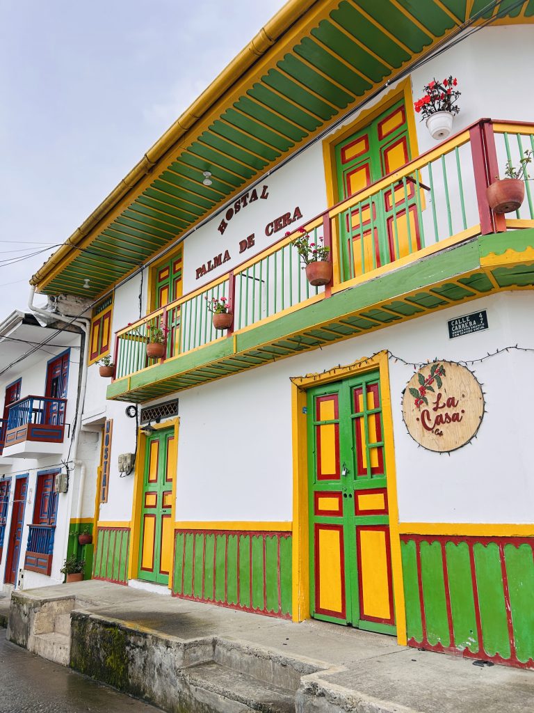 salento, el eje cafetero en coche