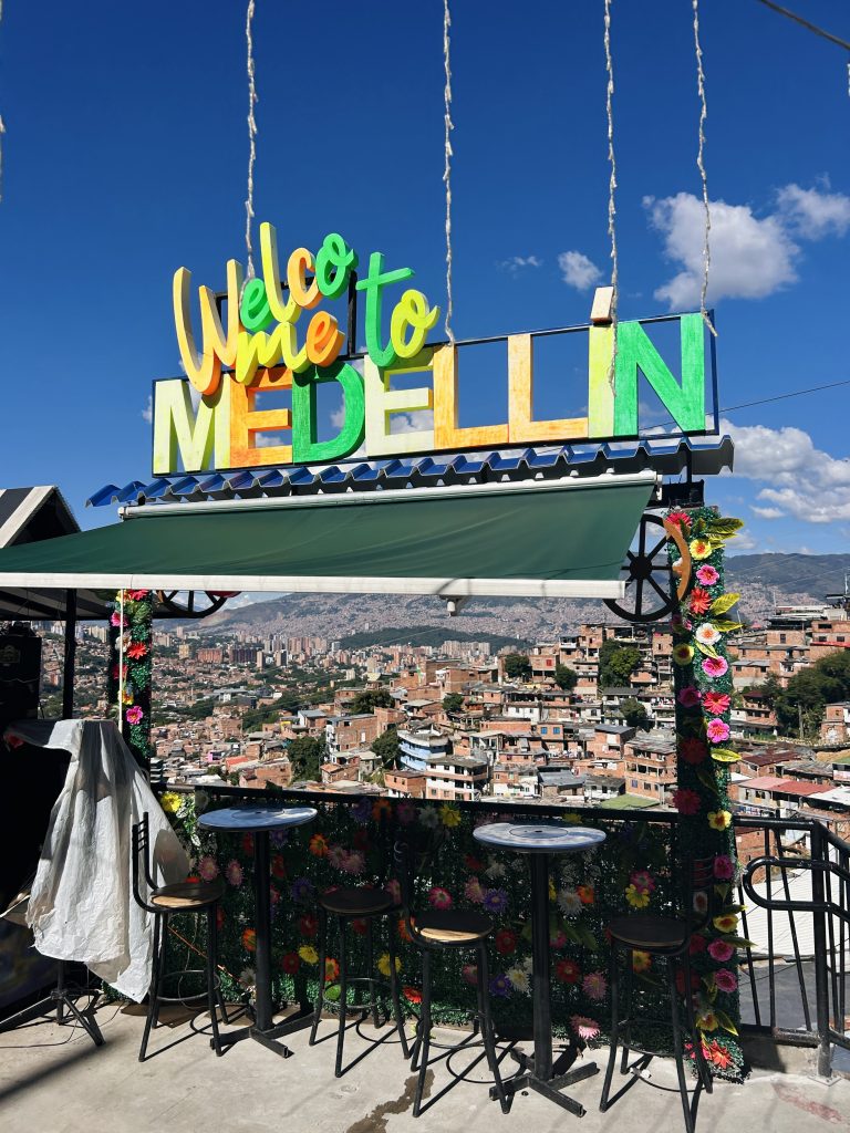 Medellín, 15 días por Colombia